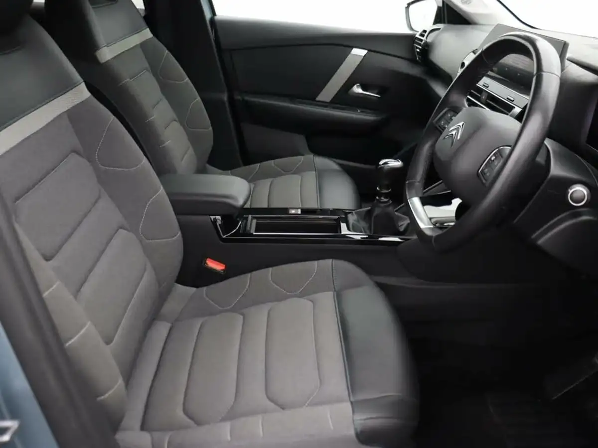 2021-citroen-c4-12-puretech-shine-130ps-big-30