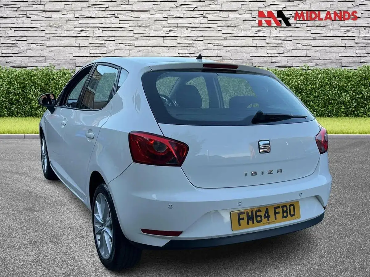 2015-seat-ibiza-14-toca-hatchback-5d-big-4