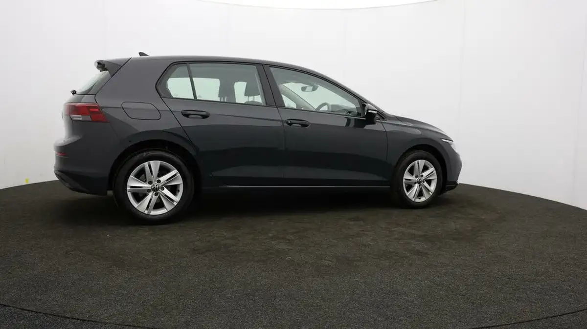 2022-volkswagen-golf-20tdi-life-hatchback-big-27