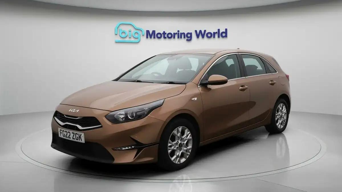 2021-kia-ceed-10-t-gdi-2-hatchback-big-3