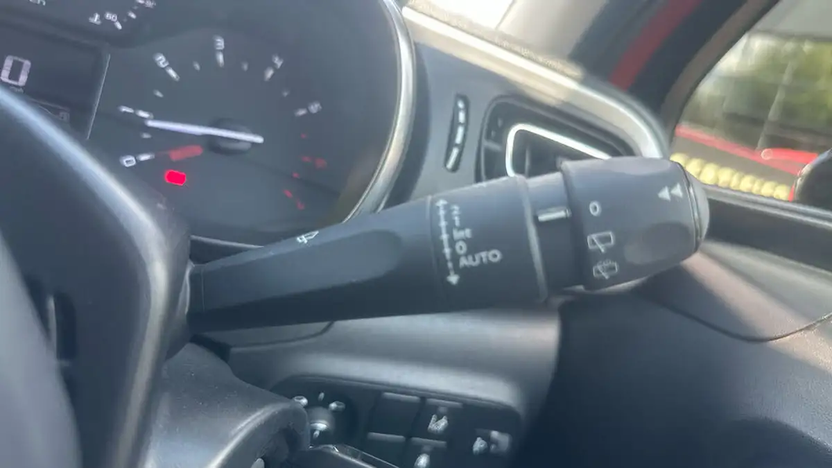 2018-citroen-c3-12-puretech-flair-82ps-big-27