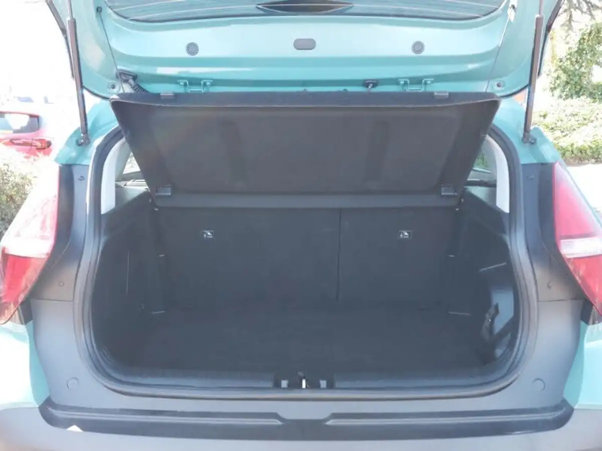 2022-hyundai-bayon-10-t-gdi-se-connect-dct-big-7