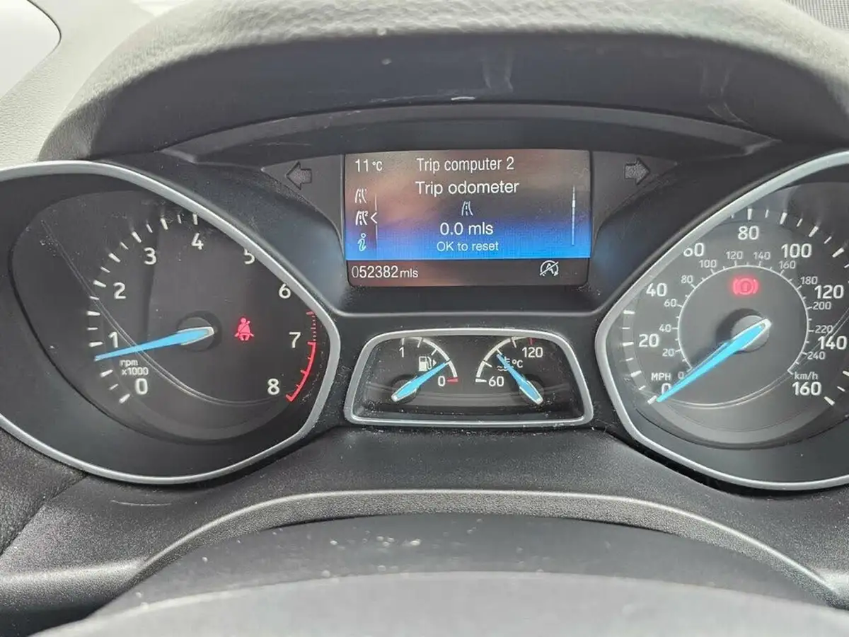 2017-ford-c-max-10t-titanium-x-big-14