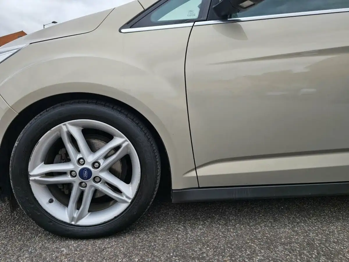 2017-ford-c-max-10t-titanium-x-big-38