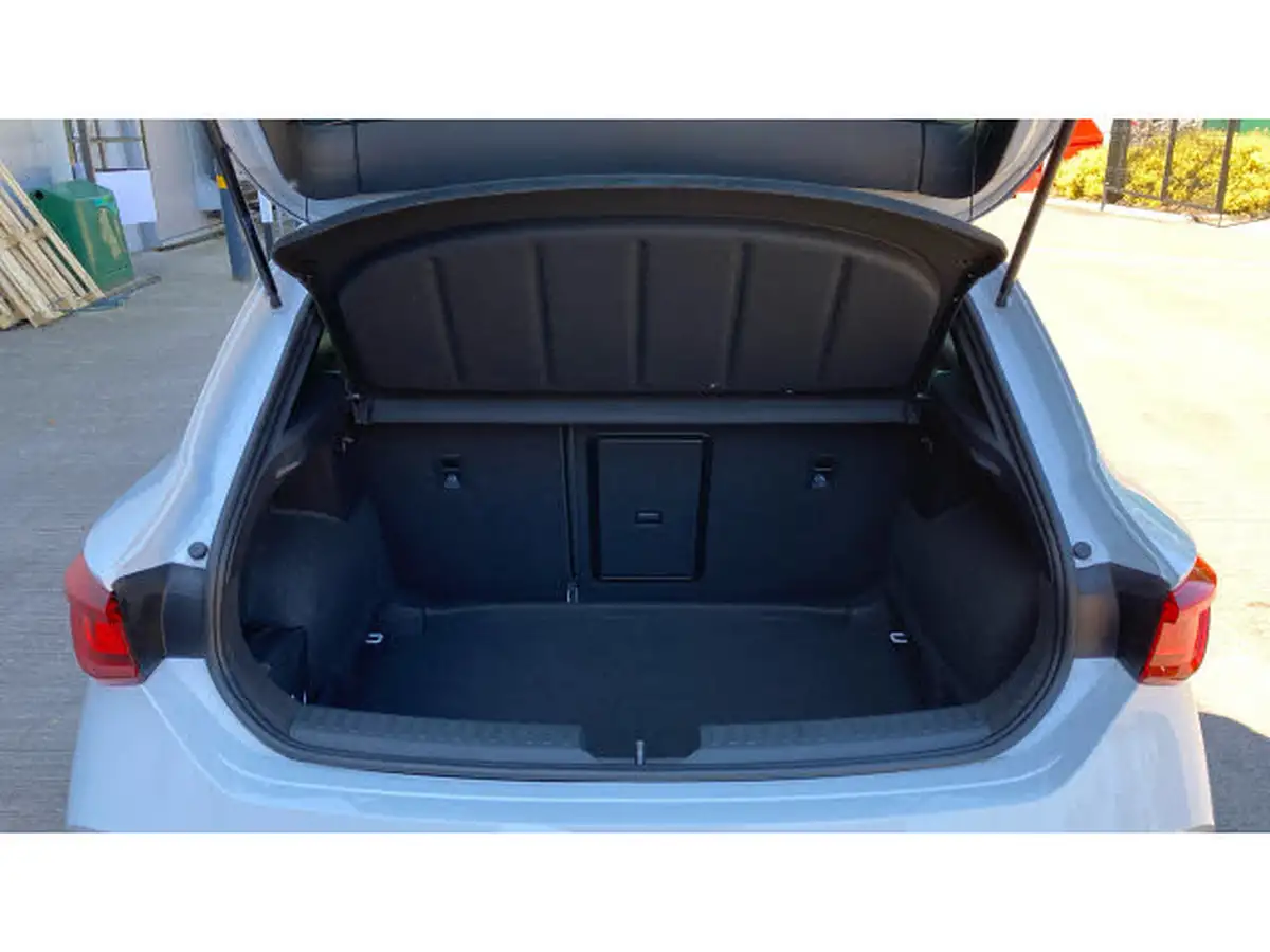 2023-cupra-leon-nf-20-tsi-vz2-300ps-hatchback-big-3