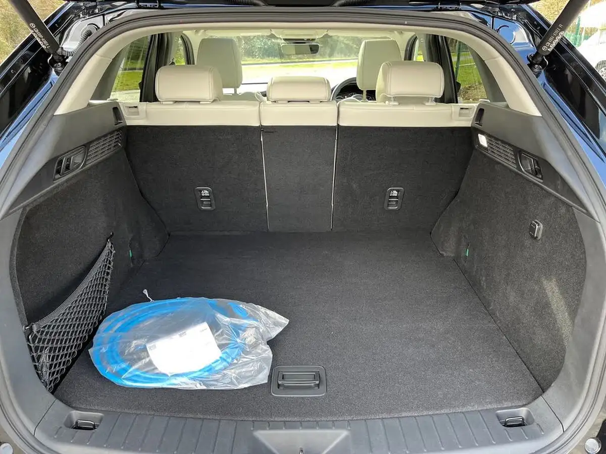 2025-mazda-cx-60-25-e-skyactiv-takumi-panoramic-sunroof-big-11