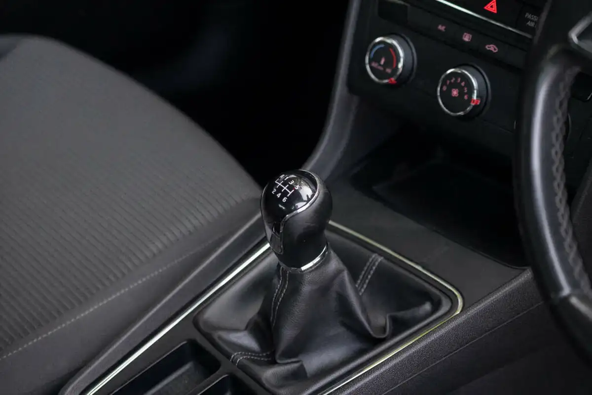 2018-seat-leon-10-tsi-se-dynamic-hatchback-big-11