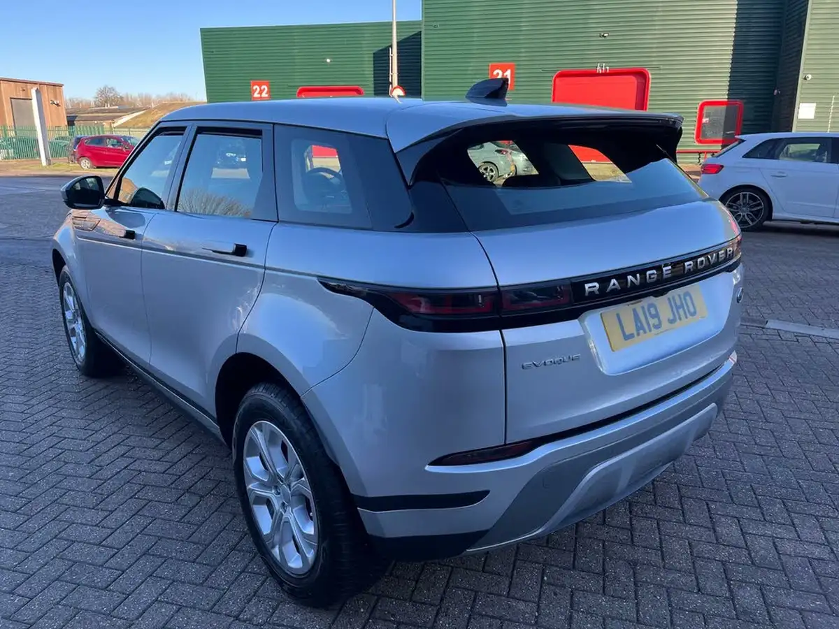 2019-land-rover-range-rover-evoque-20-d180-s-big-5