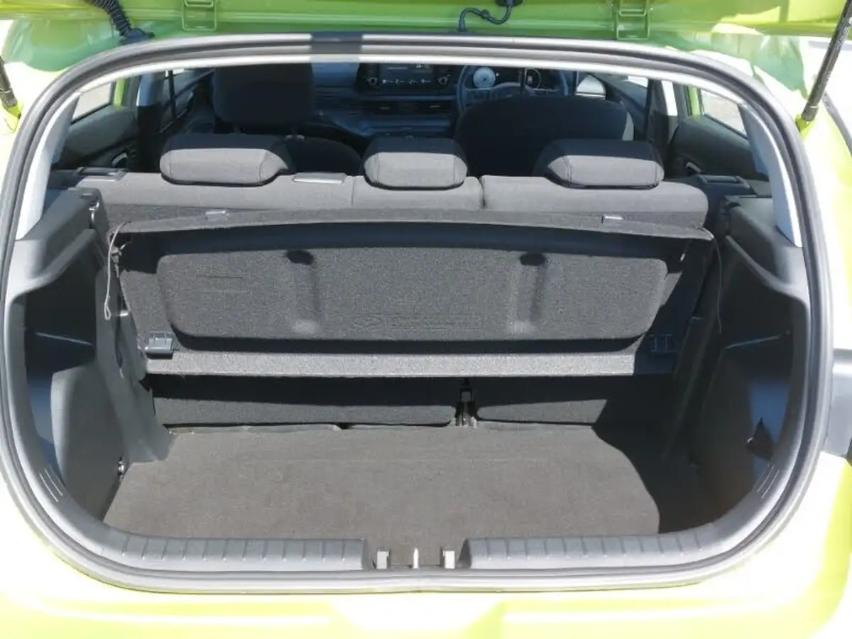 2024-hyundai-i20-10-t-gdi-advance-big-7