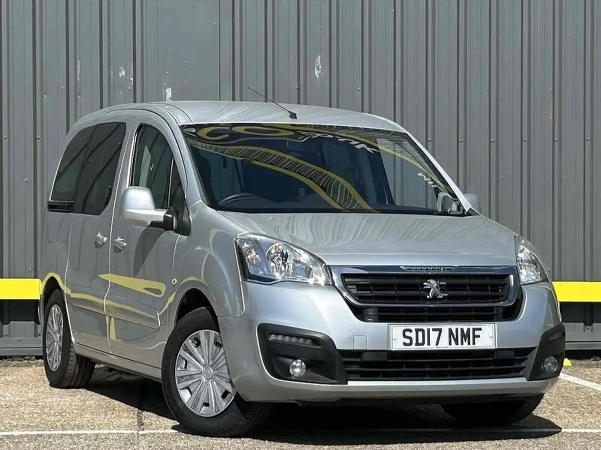 2017-peugeot-partner-big-0