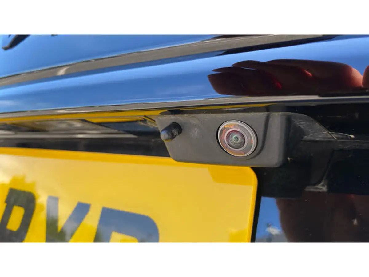 2022-land-rover-discovery-sport-big-39