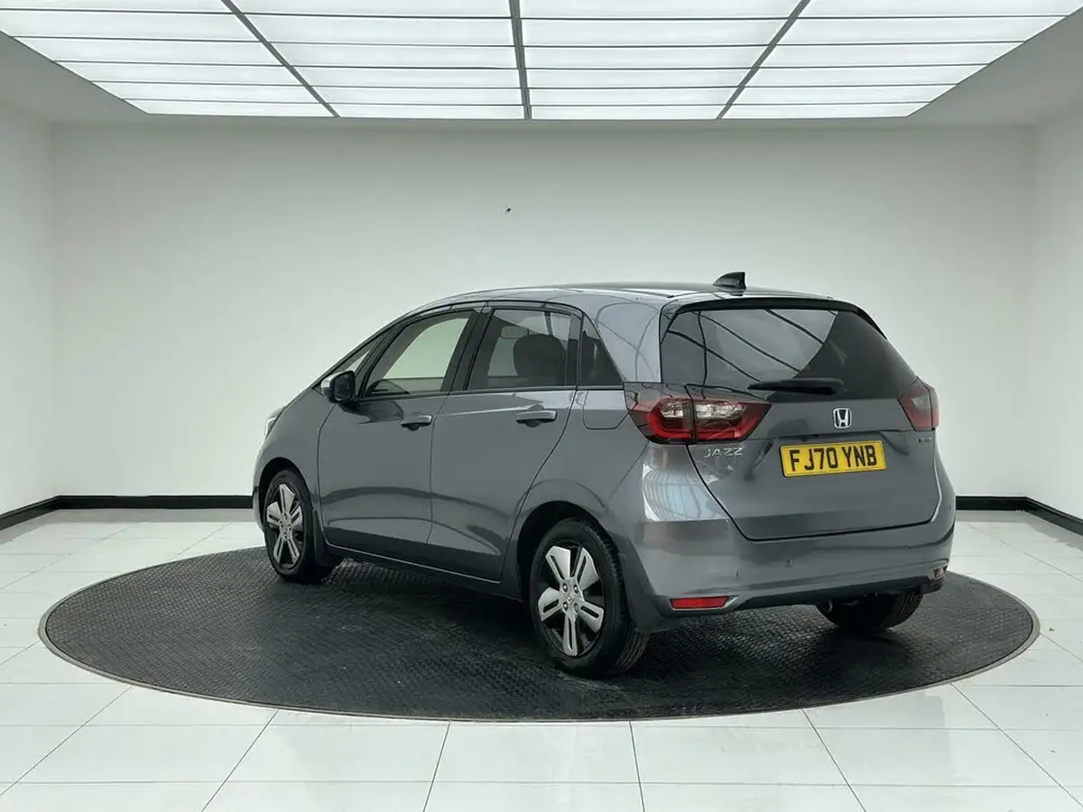 2020-honda-jazz-15-i-mmd-ex-big-4
