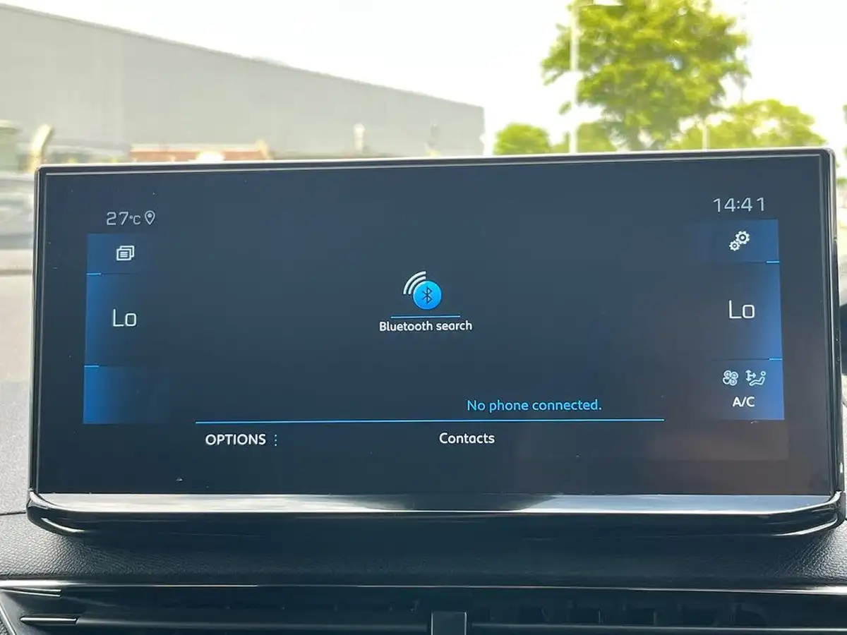 2023-peugeot-3008-suv-12-puretech-allure-premium-eat8-big-21