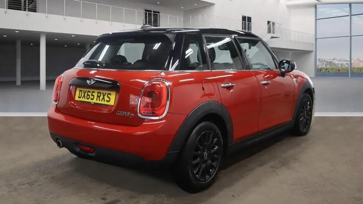 2015-mini-cooper-15td-cooper-d-116bhp-5d-big-7