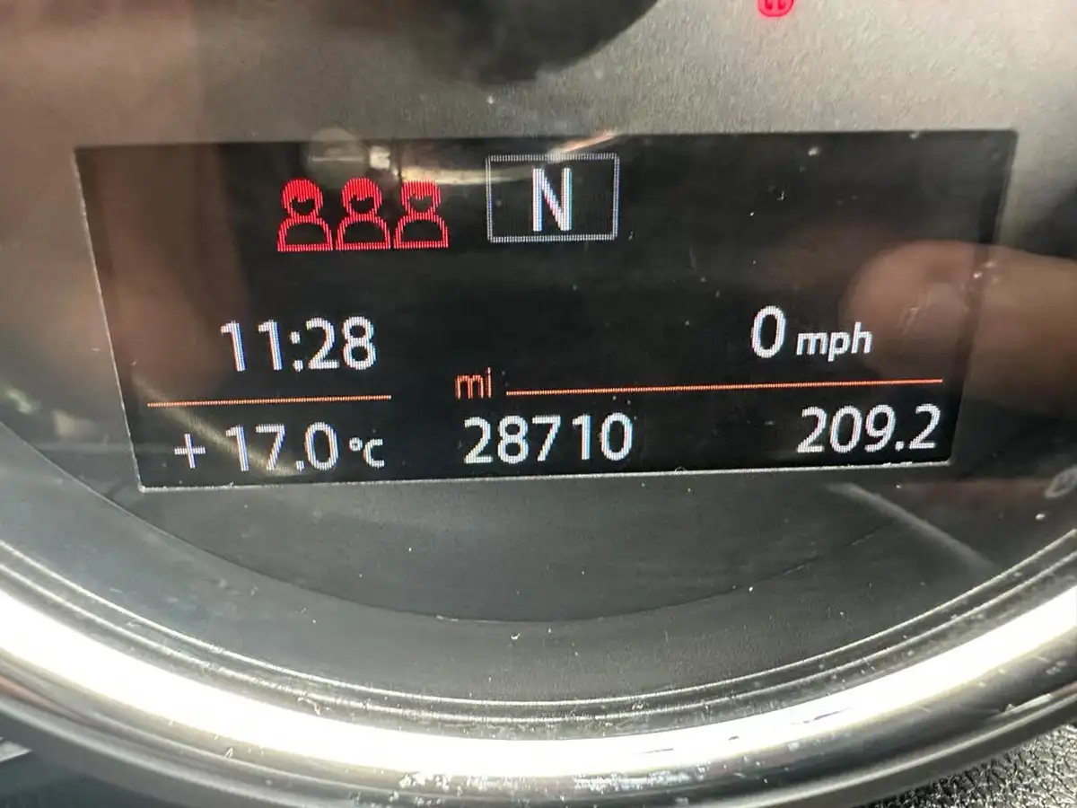 2017-mini-cooper-15-cooper-ss-hatchback-5d-big-16