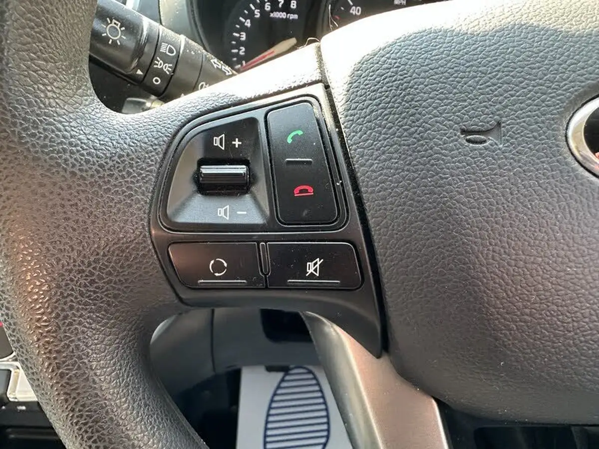2015-kia-rio-125-1-air-big-25
