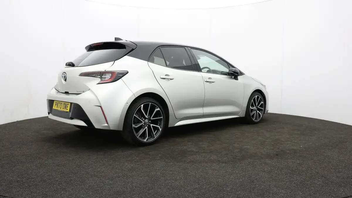 2020-toyota-corolla-18-vvt-i-excel-trk-hatchback-big-32