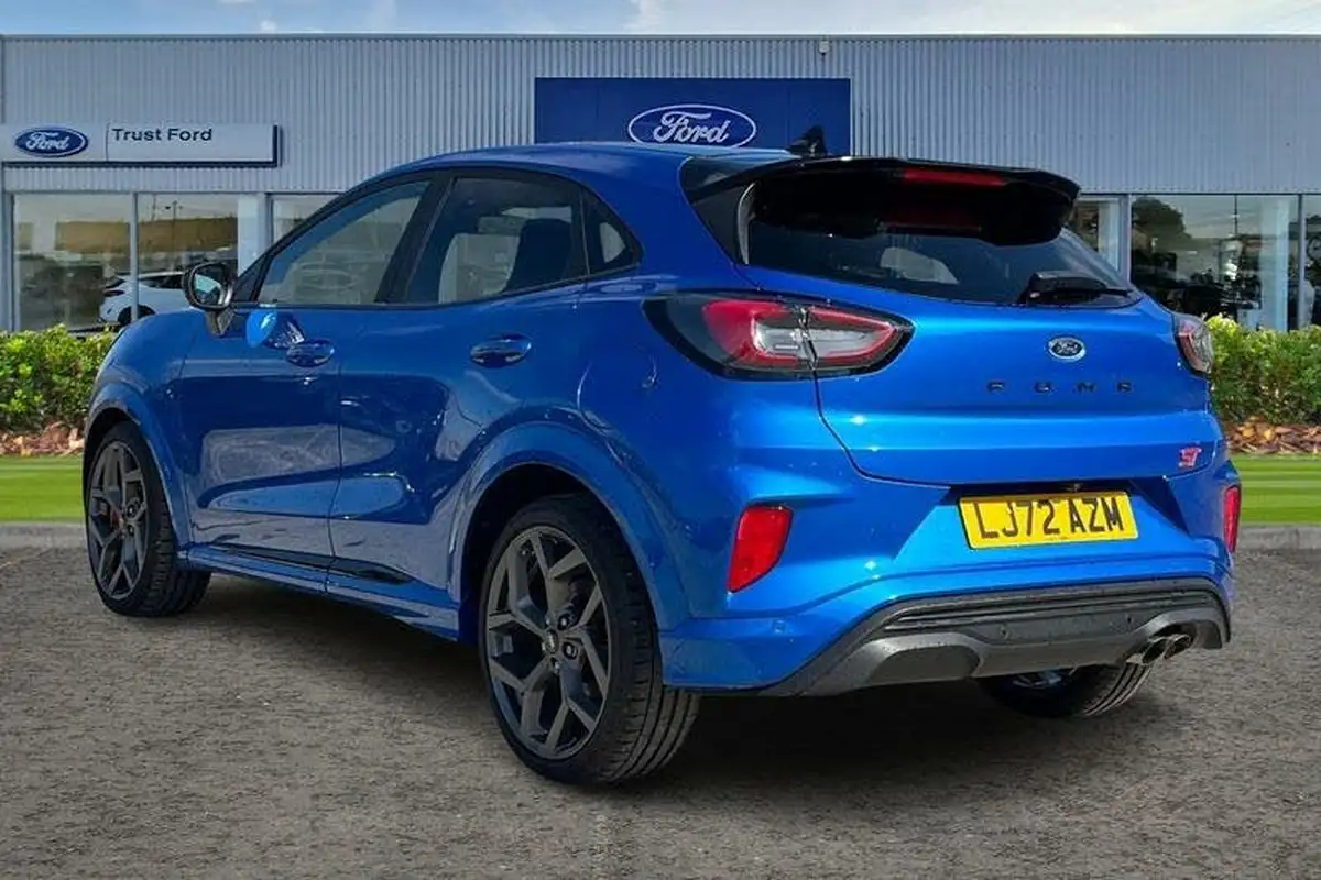 2023-ford-puma-suv-15-st-big-1