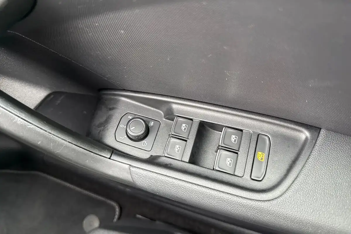 2020-audi-a1-10-30-tfsi-s-line-110ps-big-37