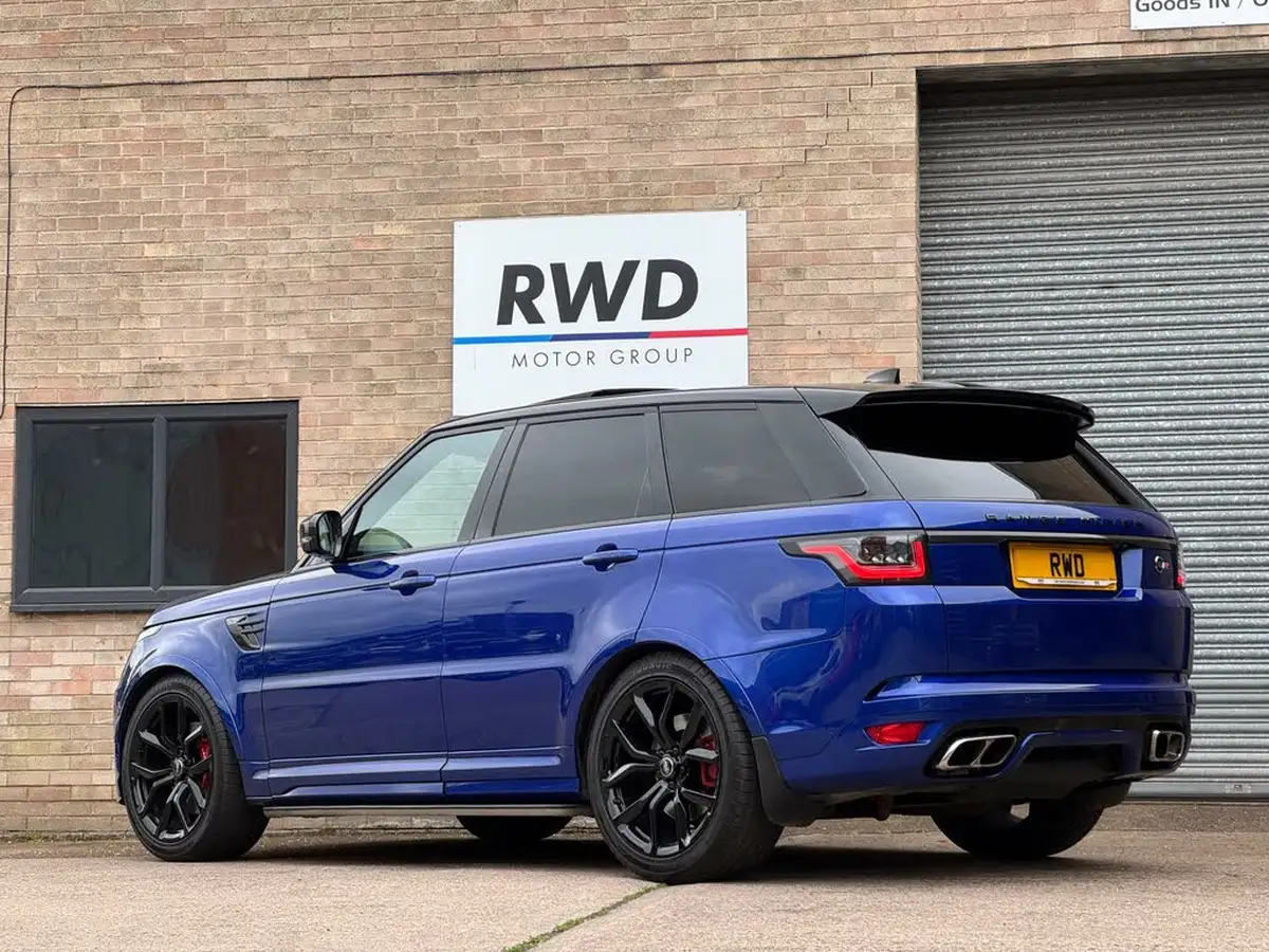 2018-land-rover-range-rover-sport-50-v8-svr-big-13