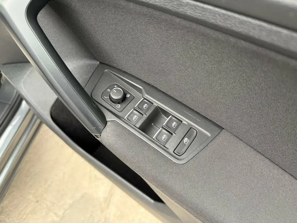 2018-volkswagen-tiguan-14-tsi-se-navigation-125ps-ss-big-20