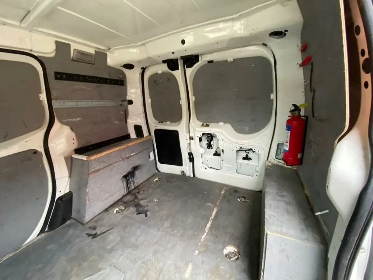 2015-fiat-fiorino-13jtd-cargo-sx-comfort-matic-big-33
