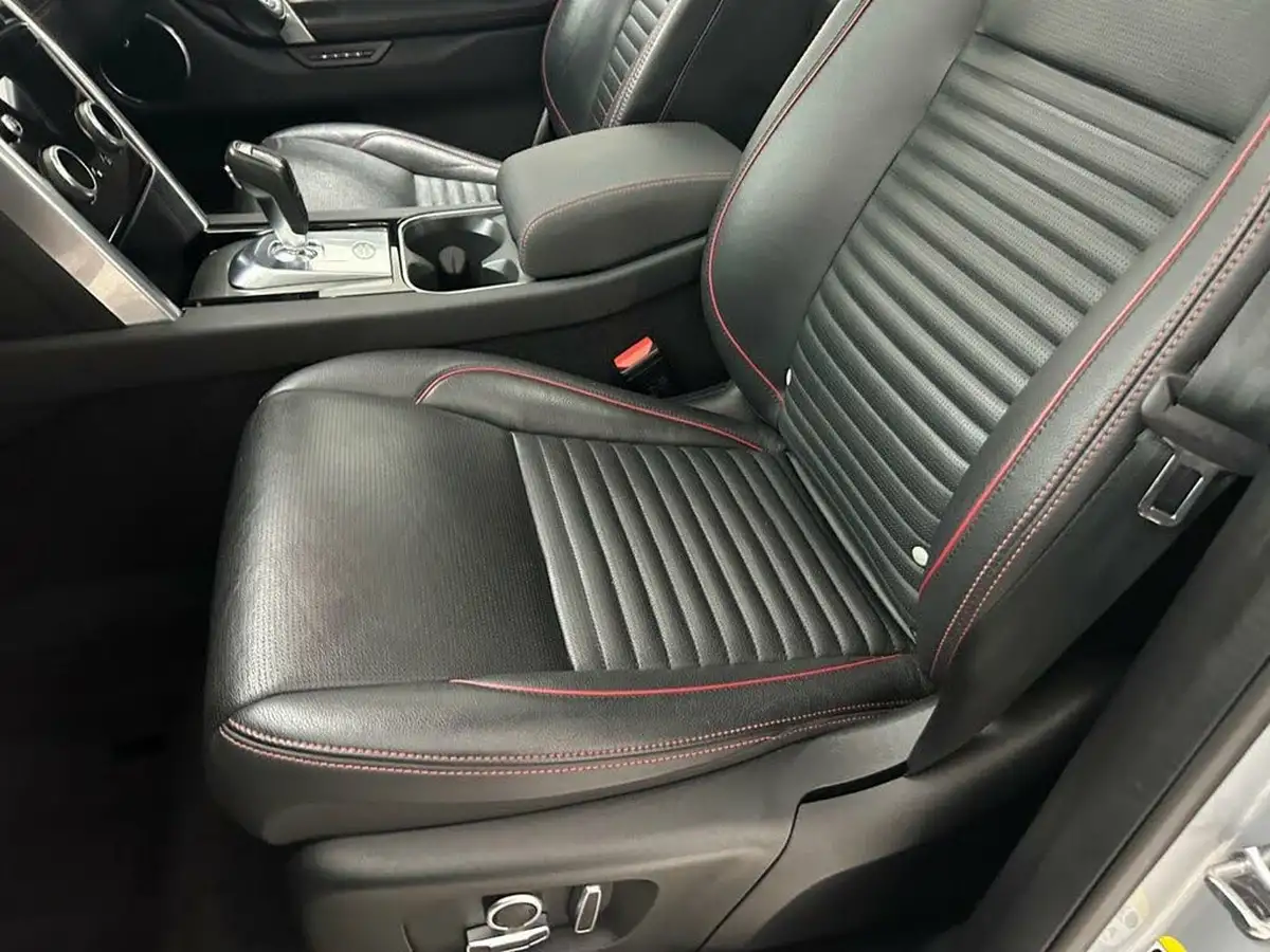 2022-land-rover-discovery-sport-15-p300e-r-dynamic-se-big-45