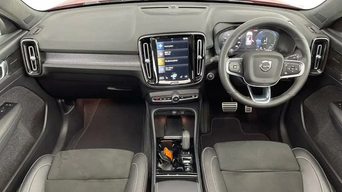 2022-volvo-xc40-15-t5-r-design-pro-big-7