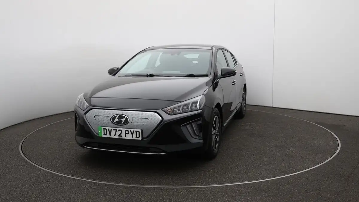 2022-hyundai-ioniq-e-premium-electric-big-32