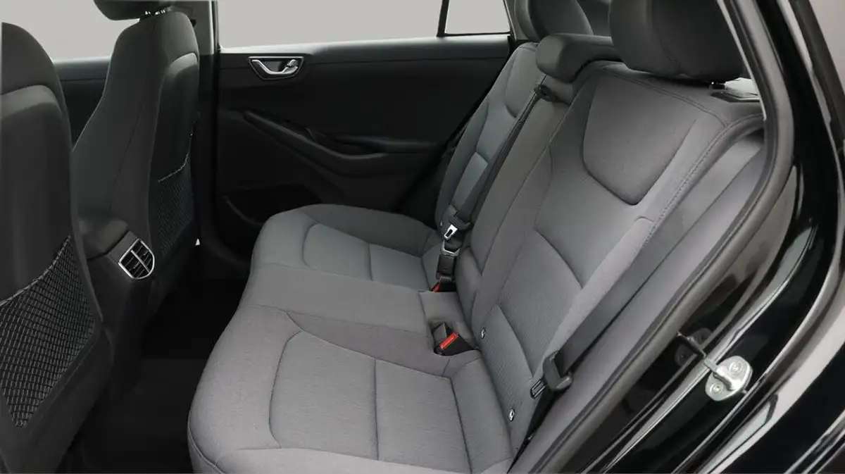 2022-hyundai-ioniq-e-premium-electric-big-16