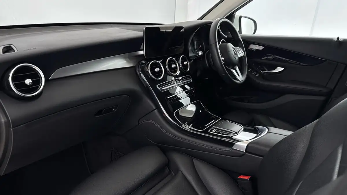 2020-mercedes-benz-glc-class-20d-glc220d-sport-big-8