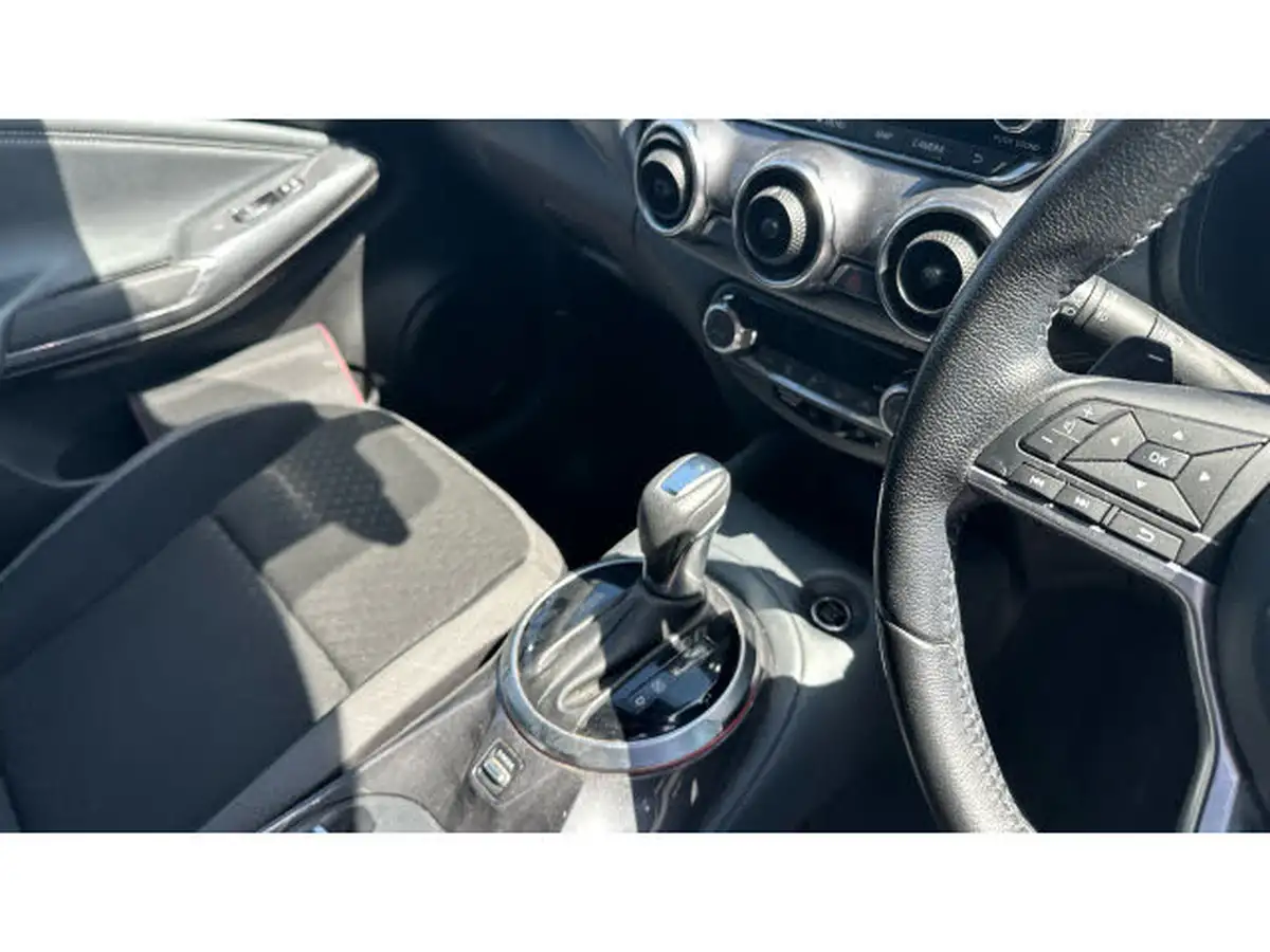 2020-nissan-juke-10-dig-t-n-connecta-117ps-dct-big-13