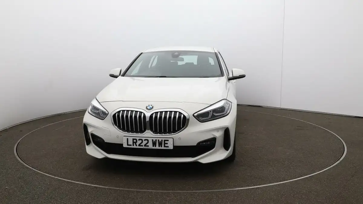 2022-bmw-1-series-15-118i-m-sport-lcp-dct-big-39