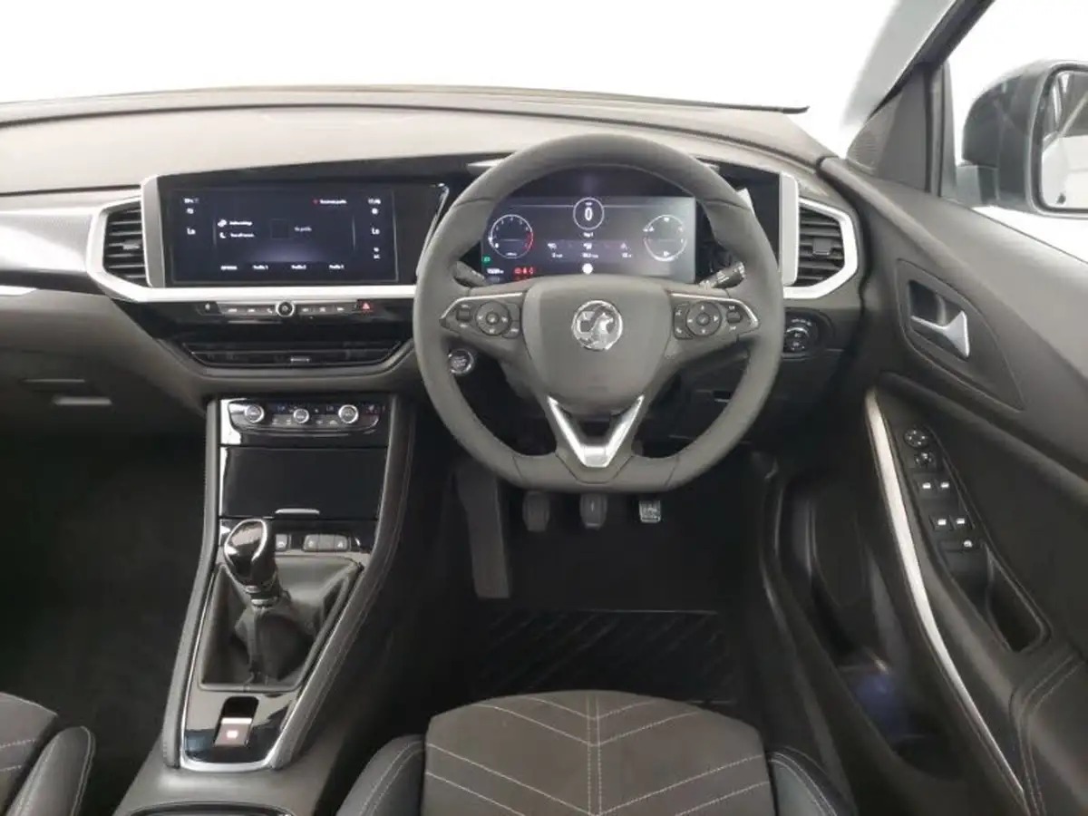 2024-vauxhall-grandland-12-ultimate-130ps-big-6