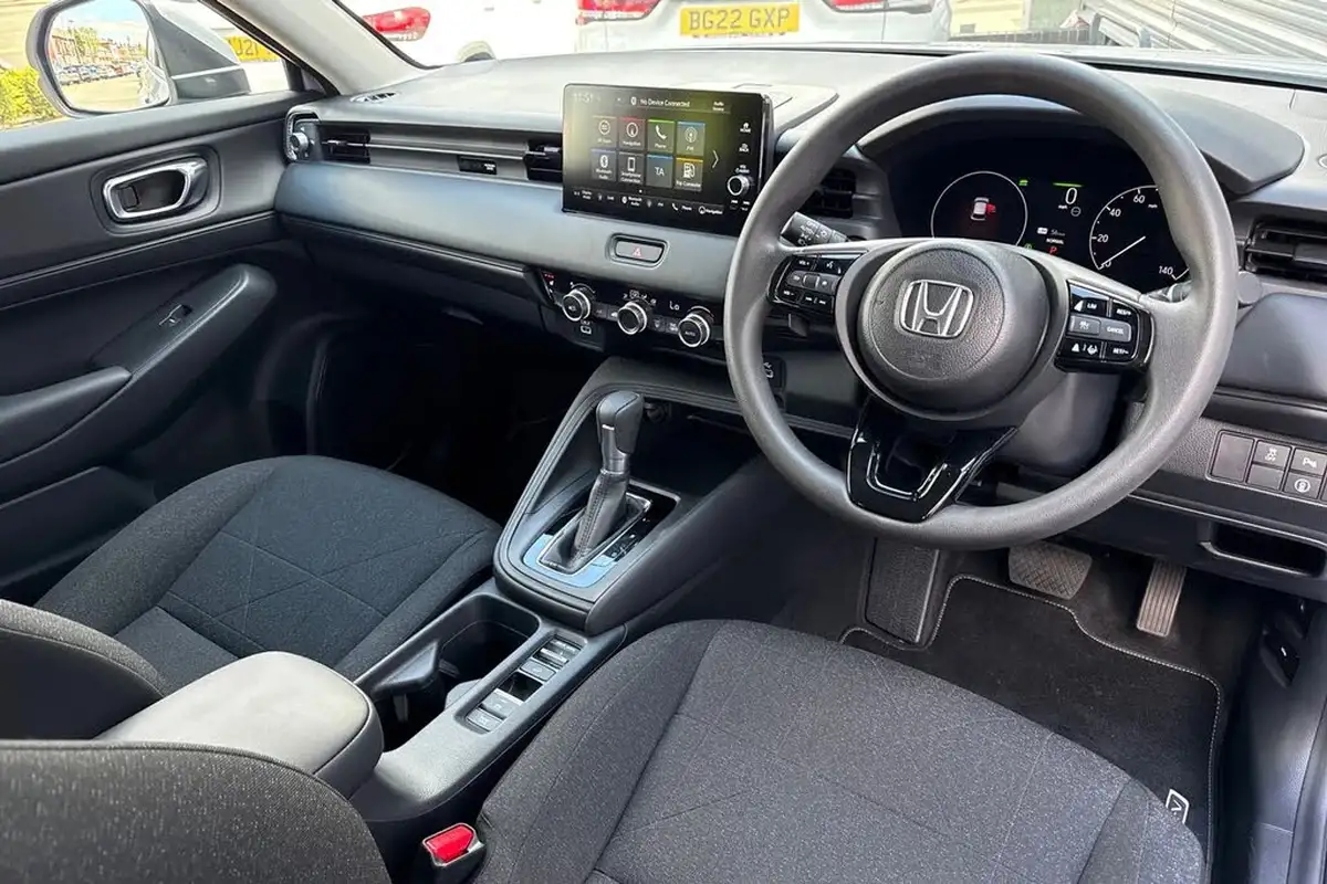 2024-honda-hr-v-15-i-mmd-elegance-big-34