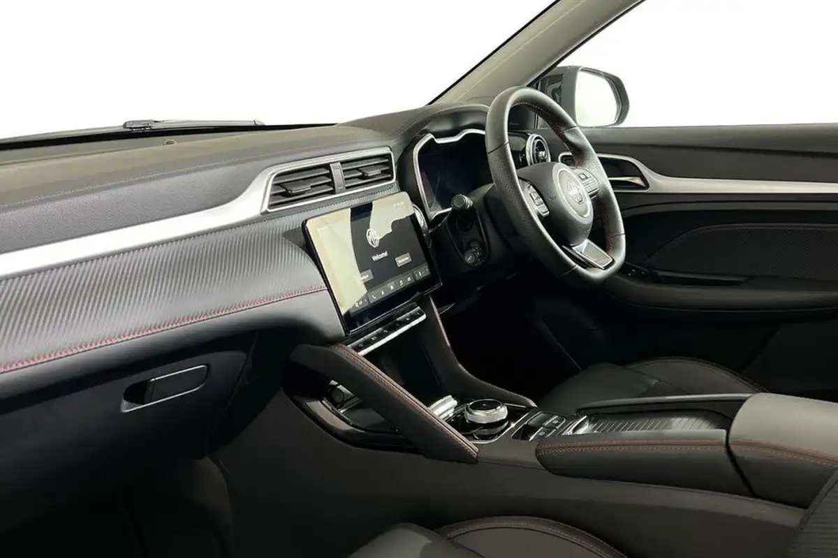 2023-mg-zs-suv-e-trophy-ev-156ps-long-range-big-10