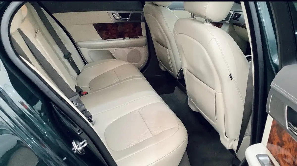 2009-jaguar-xf-30td-s-portfolio-big-4
