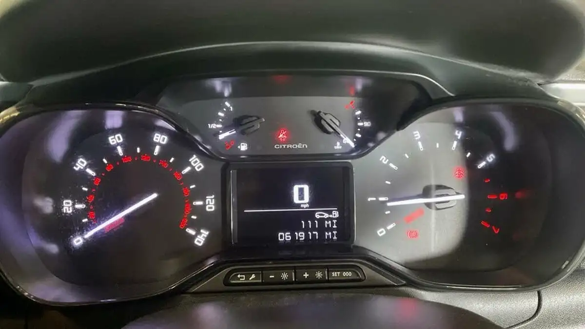 2017-citroen-c3-12-puretech-touch-68ps-big-5
