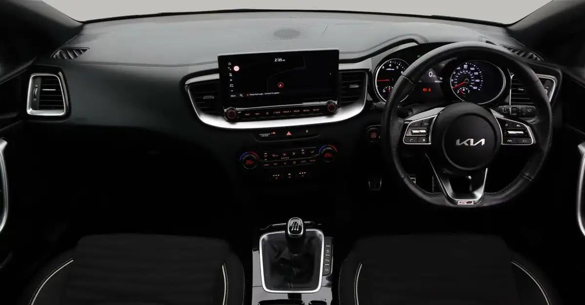 2022-kia-pro-ceed-15-t-gdi-gt-line-big-13