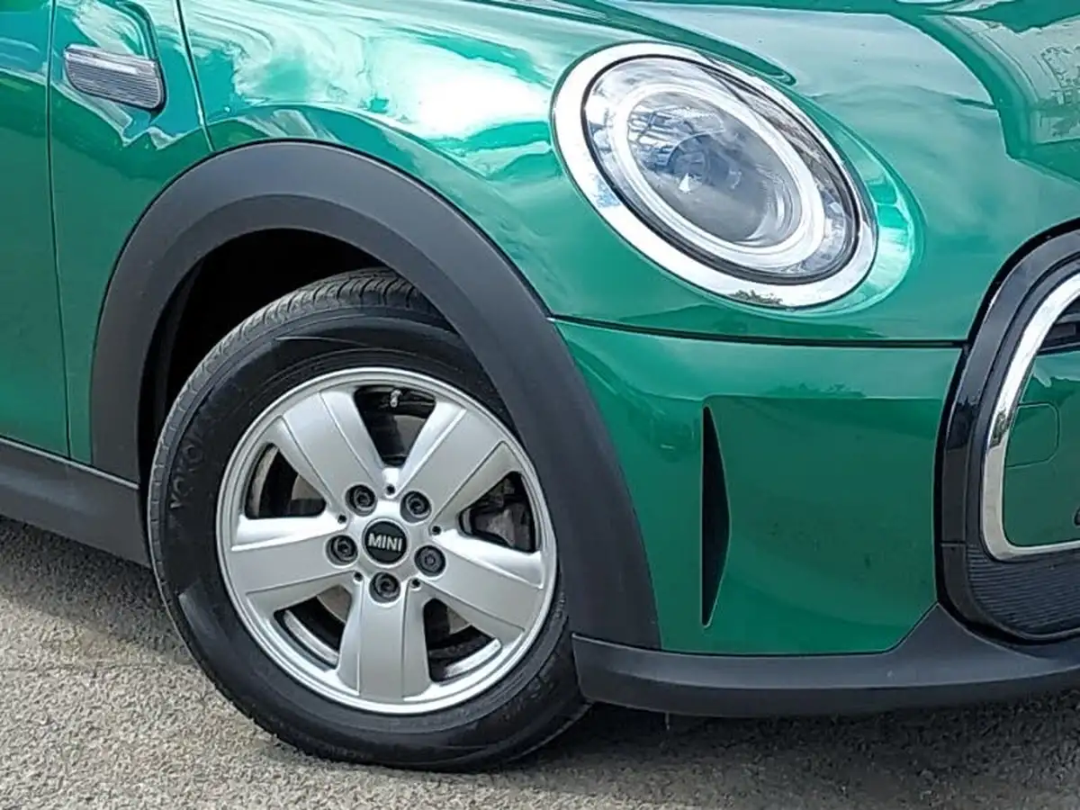 2021-mini-cooper-15-cooper-classic-hatchback-3d-big-8