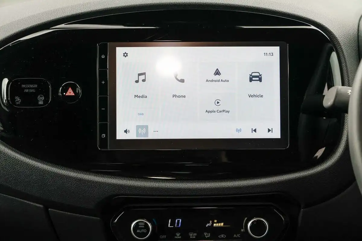 2024-toyota-aygo-x-10-vvt-i-edge-big-6