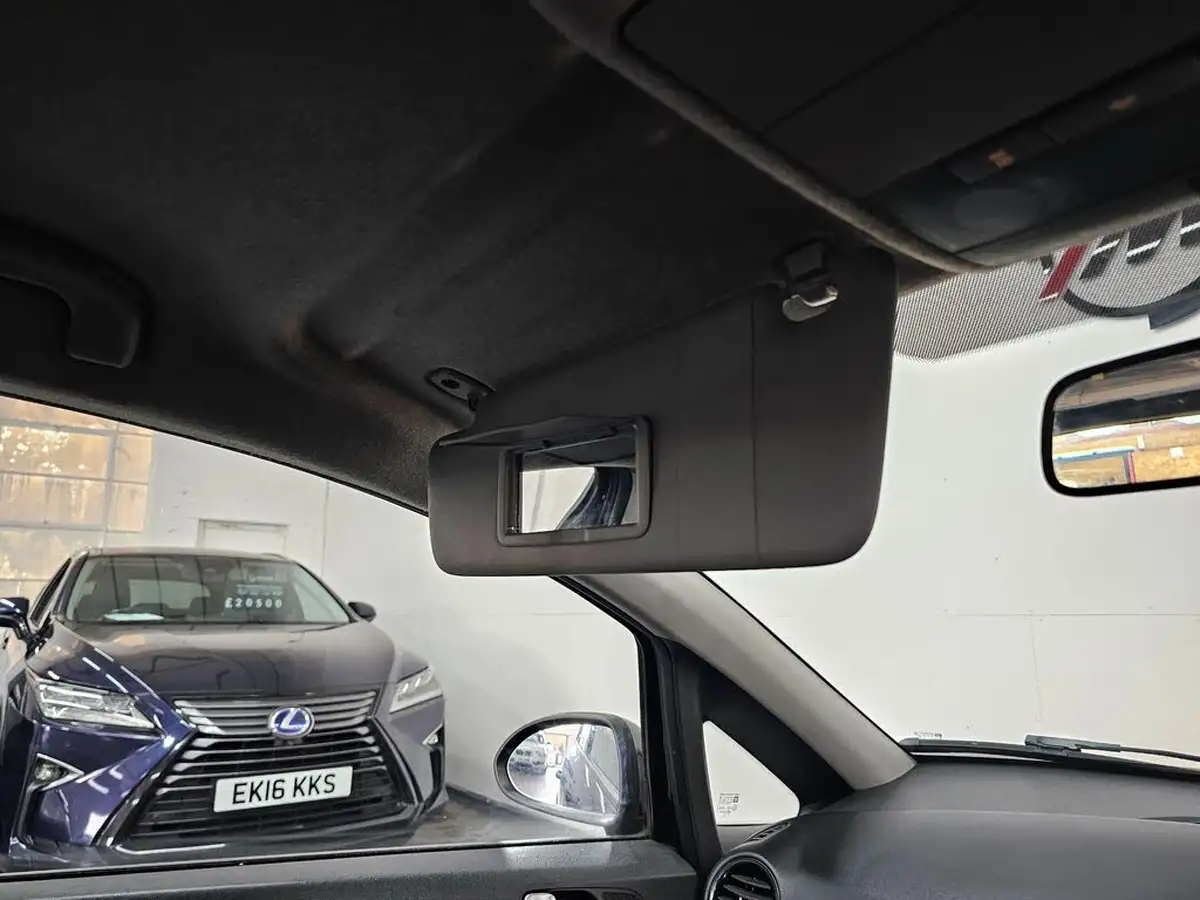 2010-vauxhall-corsa-12-sxi-85ps-ac-5d-big-60