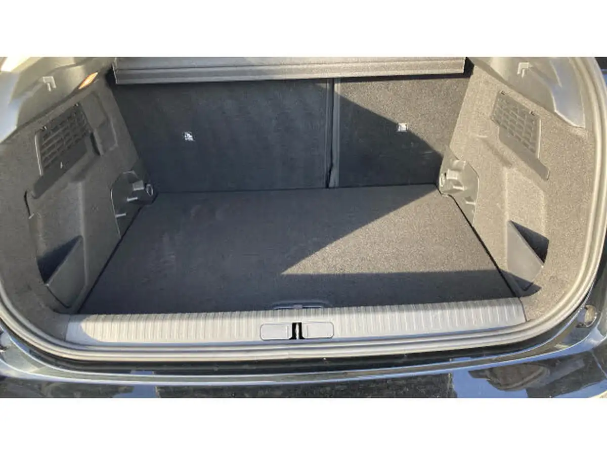 2023-citroen-c4-12-puretech-c-series-edition-big-54
