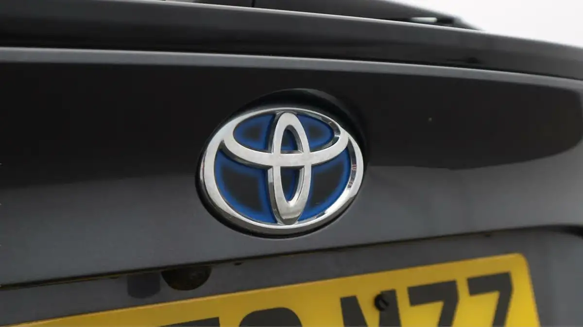 2020-toyota-c-hr-18-vvt-i-excel-big-20