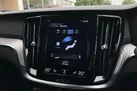 2021-volvo-v60-20-b3-r-design-160bhp-small-37
