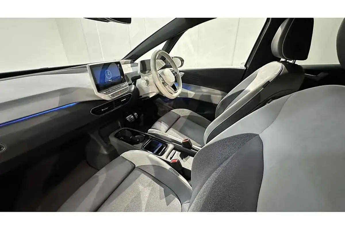 2021-volkswagen-id3-e-tour-big-18