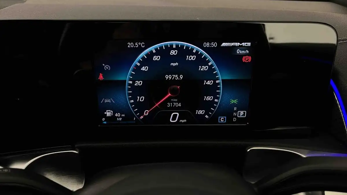 2020-mercedes-benz-glb-class-20-glb35-amg-premium-plus-big-16