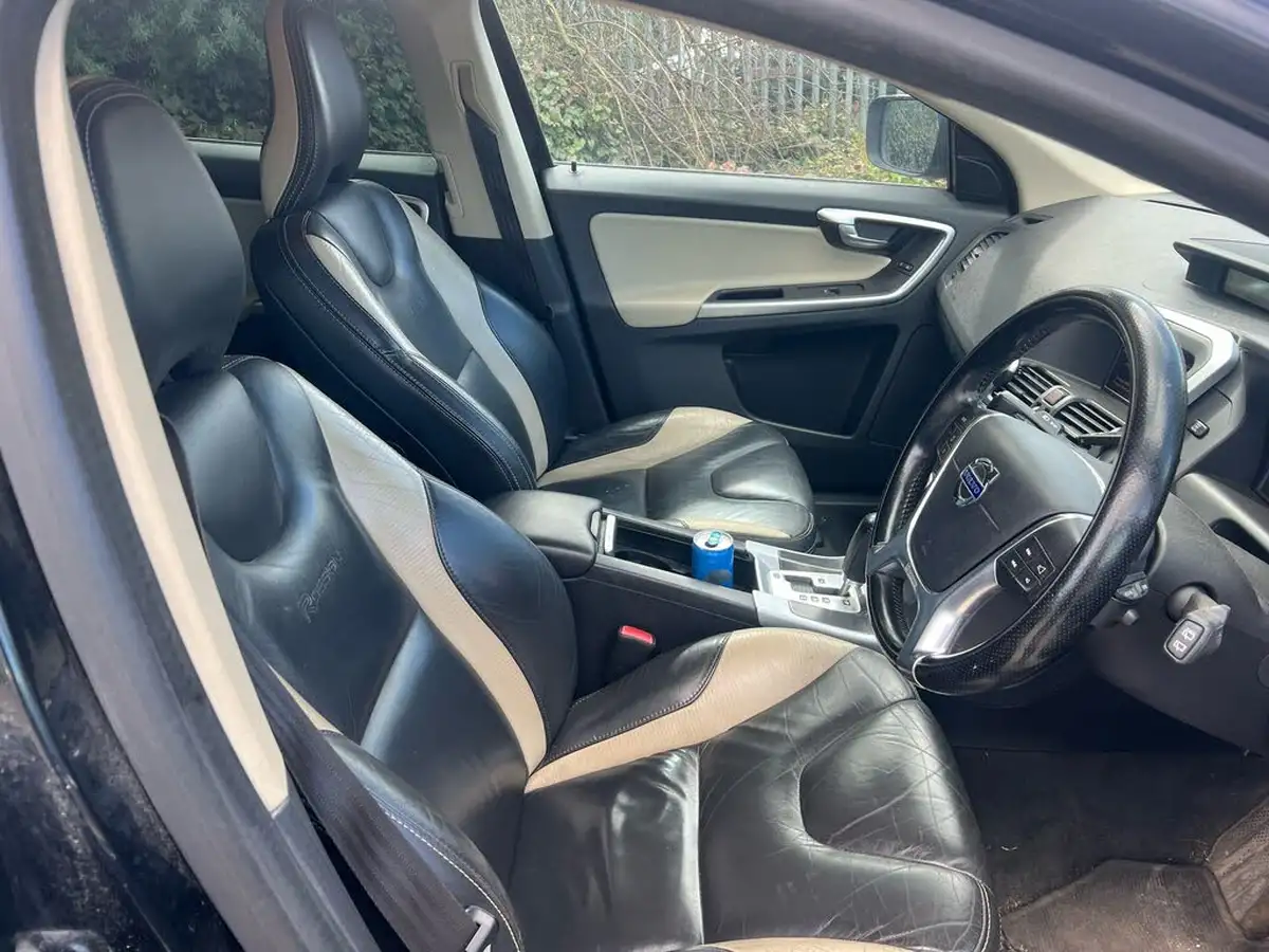 2010-volvo-xc60-24td-d5-r-design-geartronic-big-5
