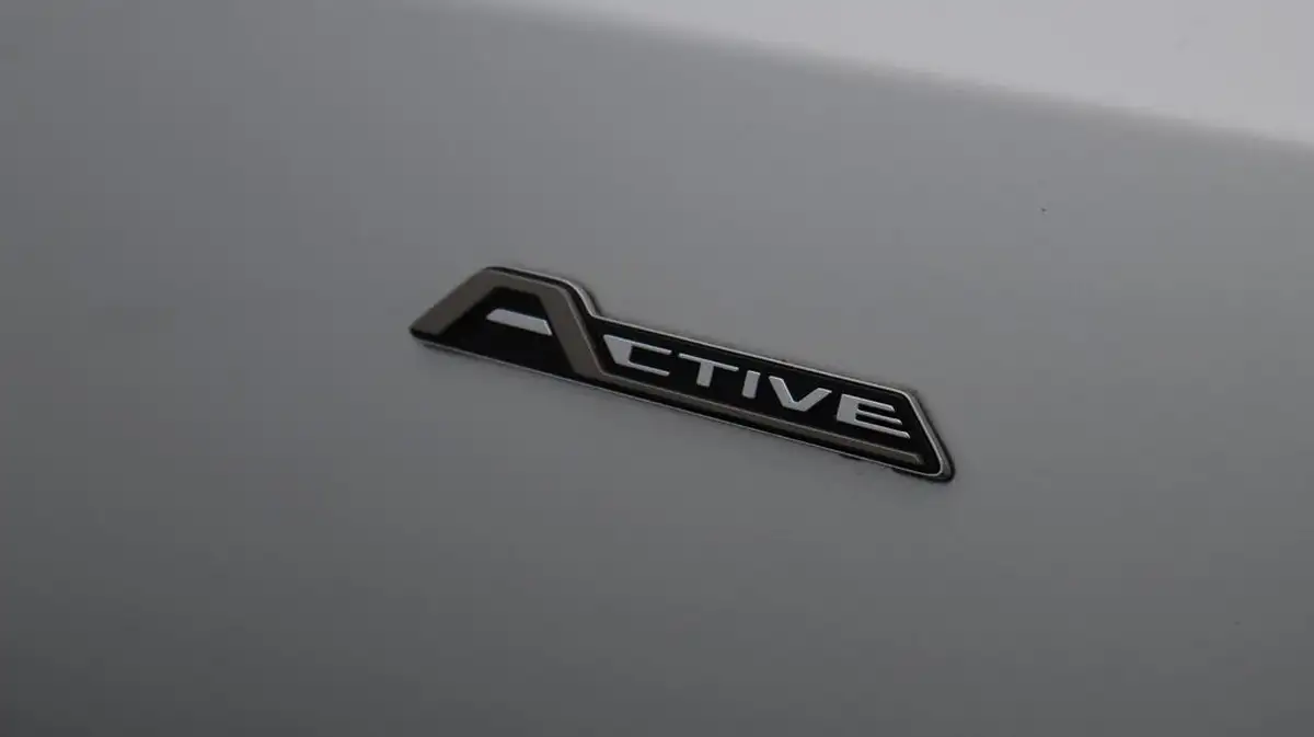 2020-ford-focus-20-active-x-estate-auto-big-21