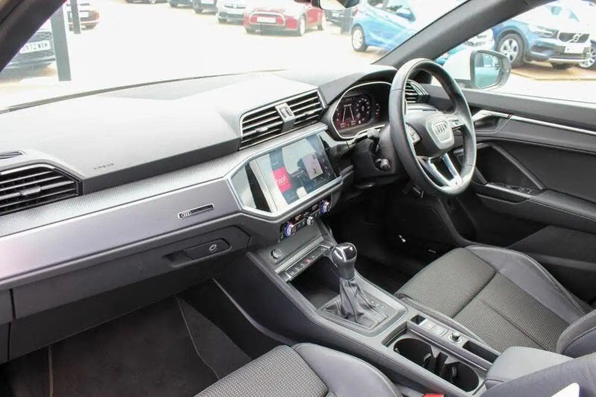 2022-audi-q3-15-35-tfsi-s-line-cod-station-wagon-tronic-big-10